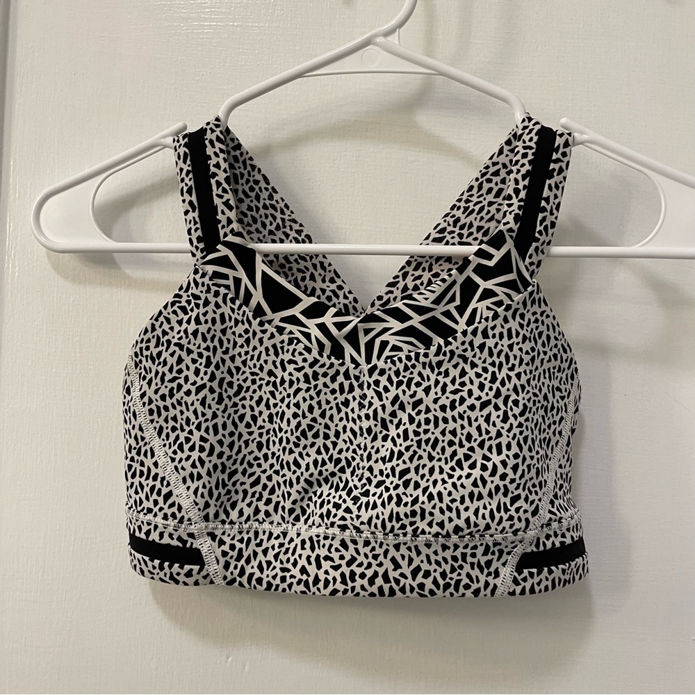 Lululemon Rack Pack Sports Bra Miss Mosaic White / Posey Black